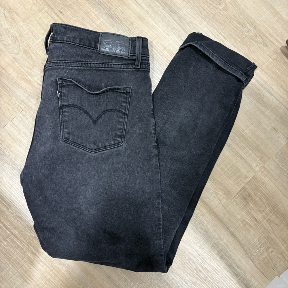 Size 29 Levi’s